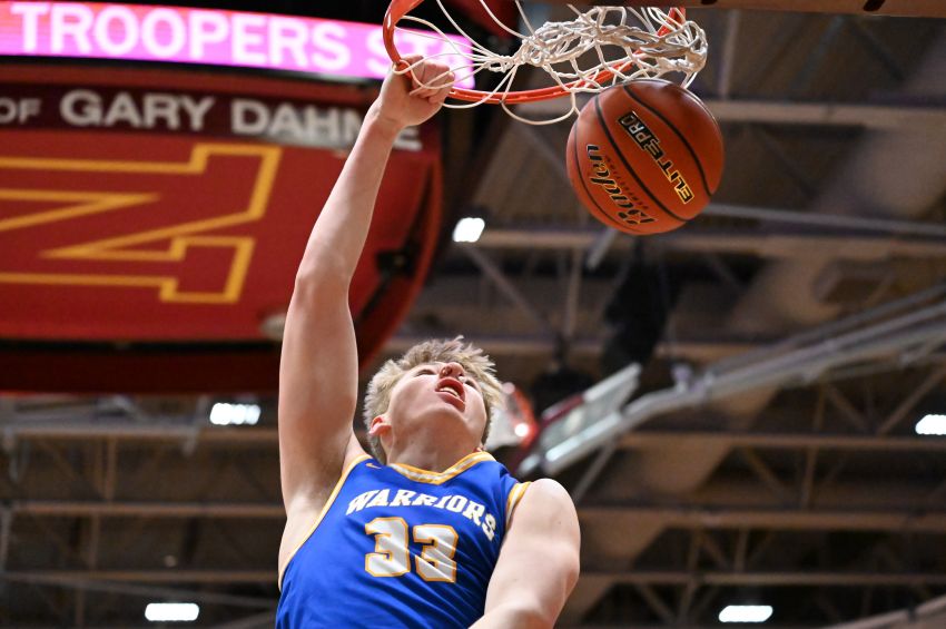 Class B Boys Basketball Roundup - Bryon Laue powers Castlewood to third-place finish 